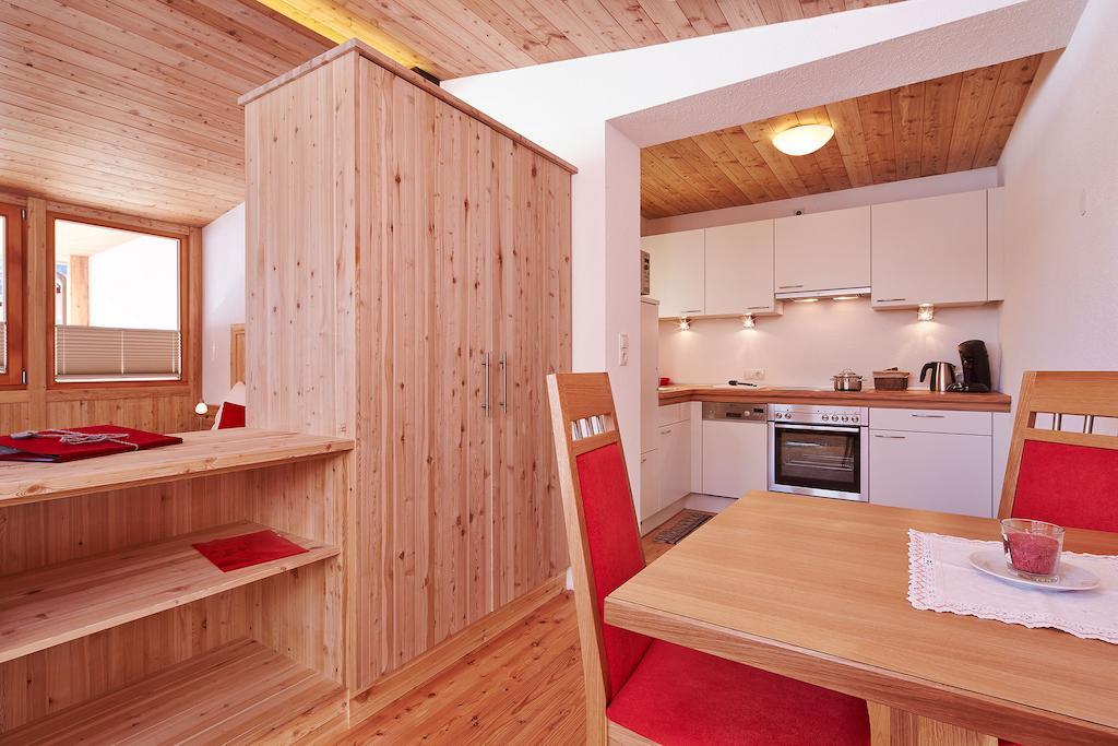 Apartamento Am Sonnhof Längenfeld Habitación foto